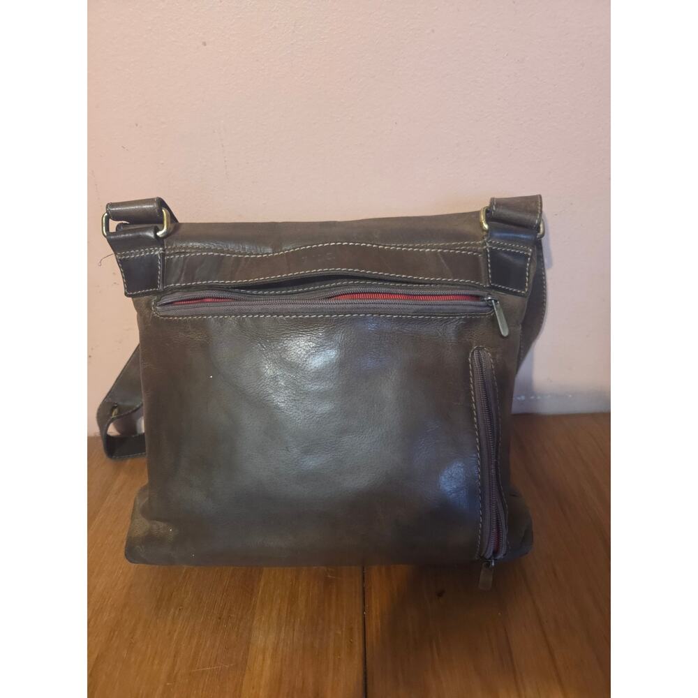 Gianni Conti Italian Leather Crossbody Messenger Laptop Bag Brown - Picture 4 of 11